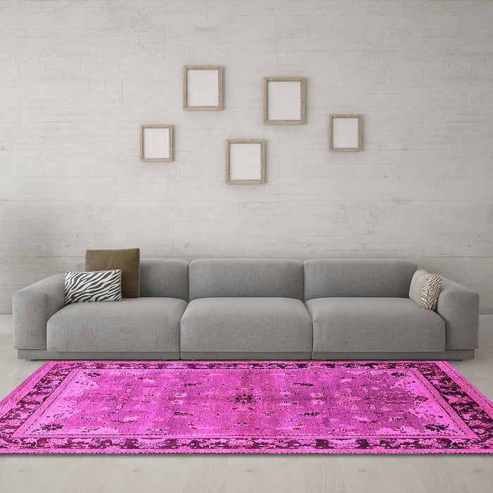 Machine Washable Oriental Pink Traditional Rug in a Living Room, wshurb527pnk