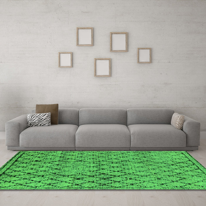 Machine Washable Solid Green Modern Area Rugs in a Living Room,, wshurb529grn