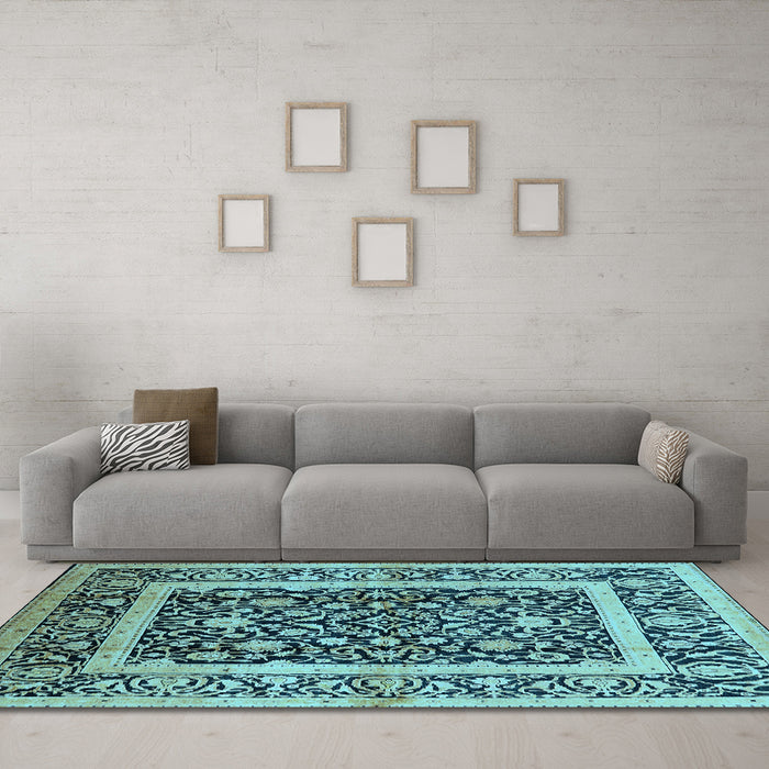 Machine Washable Oriental Light Blue Traditional Rug in a Living Room, wshurb530lblu