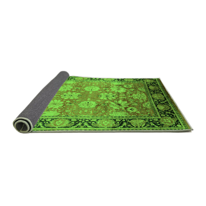 Sideview of Oriental Green Traditional Rug, urb533grn