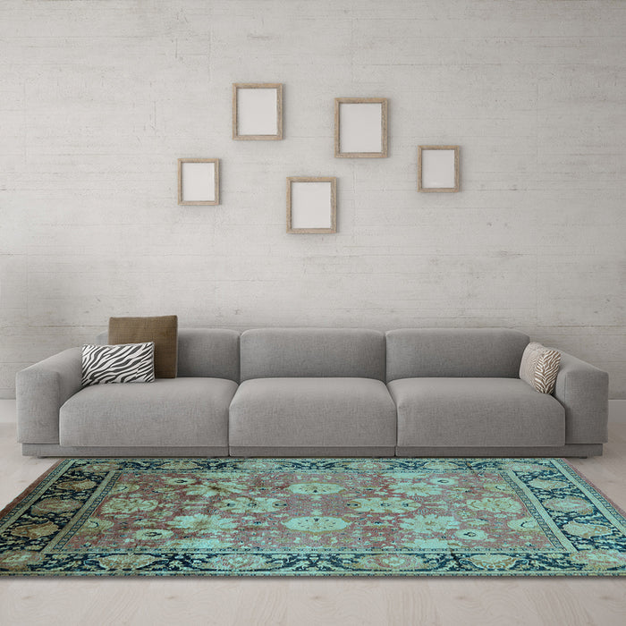 Machine Washable Oriental Light Blue Traditional Rug in a Living Room, wshurb533lblu