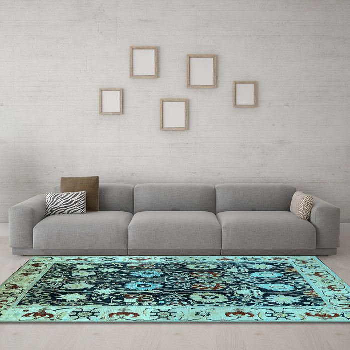 Machine Washable Oriental Light Blue Traditional Rug in a Living Room, wshurb534lblu