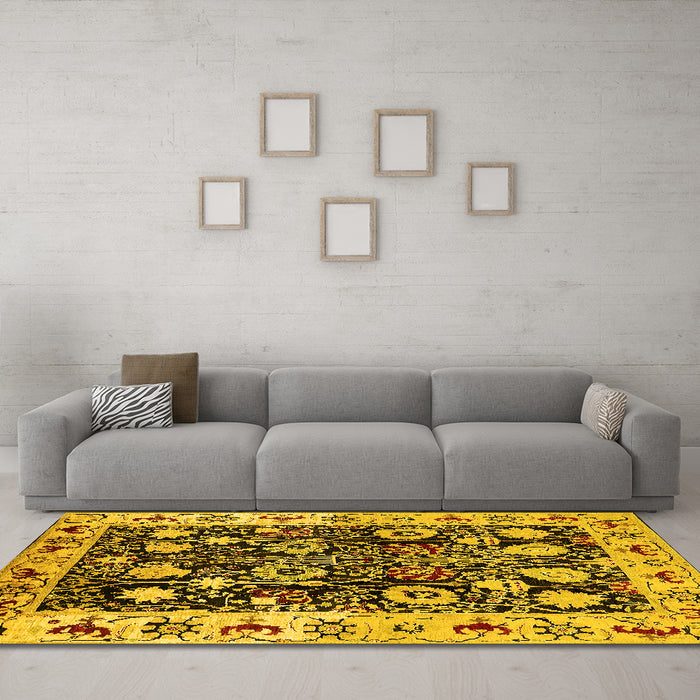 Machine Washable Oriental Yellow Traditional Rug in a Living Room, wshurb534yw