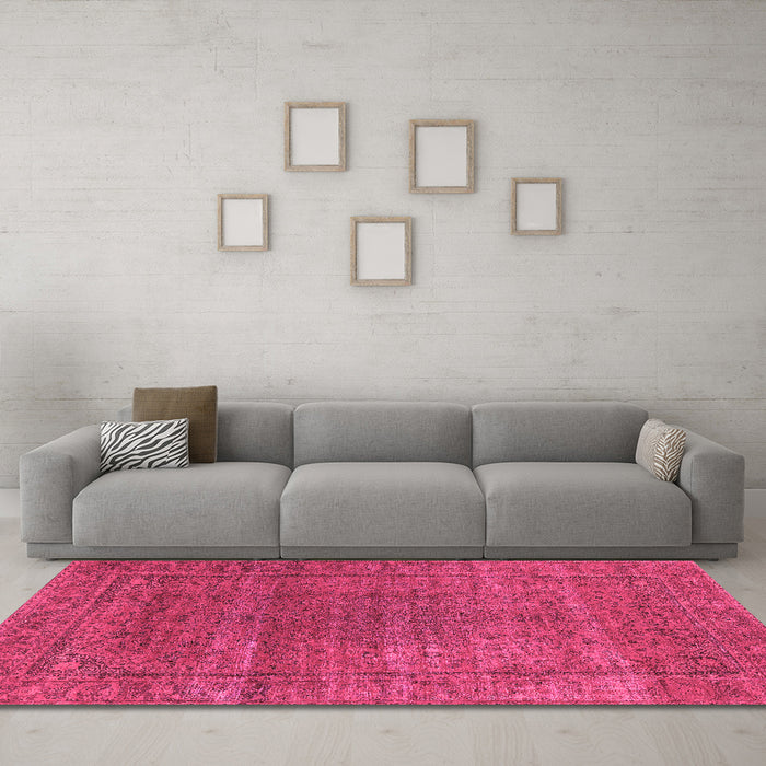 Machine Washable Oriental Pink Industrial Rug in a Living Room, wshurb536pnk