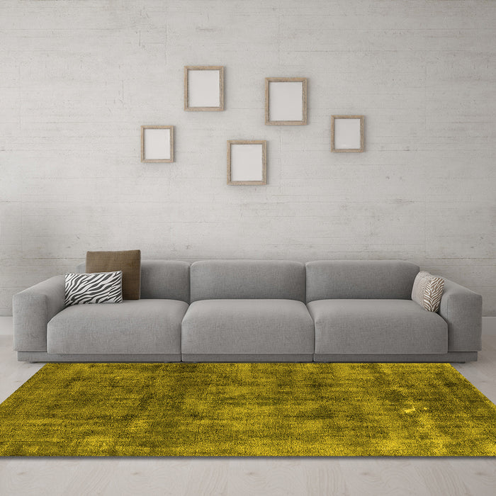 Machine Washable Oriental Yellow Industrial Rug in a Living Room, wshurb537yw
