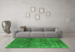 Machine Washable Oriental Green Industrial Area Rugs in a Living Room,, wshurb537grn