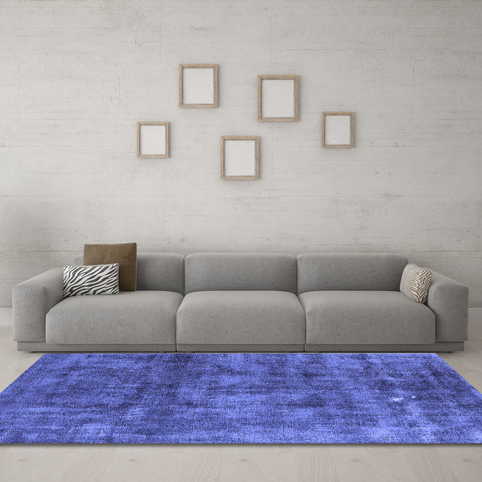 Machine Washable Oriental Blue Industrial Rug in a Living Room, wshurb537blu