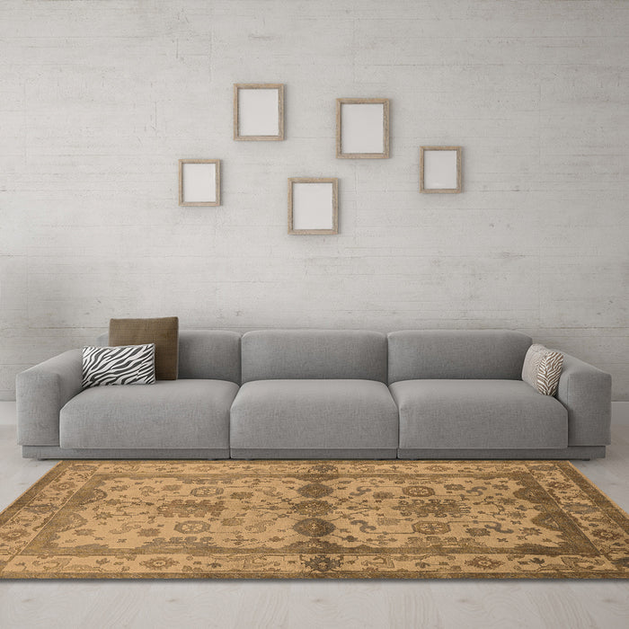 Machine Washable Oriental Brown Traditional Rug in a Living Room,, wshurb538brn