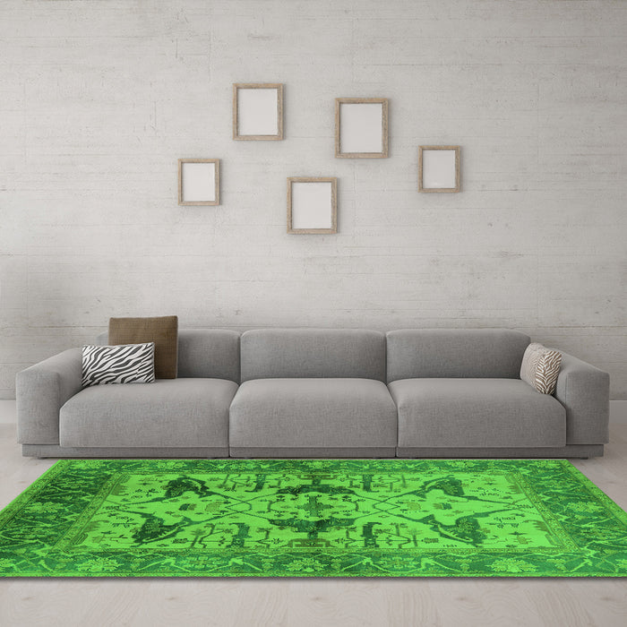 Machine Washable Oriental Green Industrial Area Rugs in a Living Room,, wshurb539grn