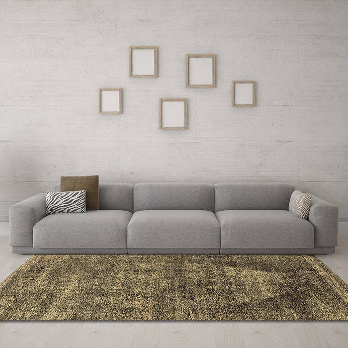 Machine Washable Persian Brown Bohemian Rug in a Living Room,, wshurb542brn