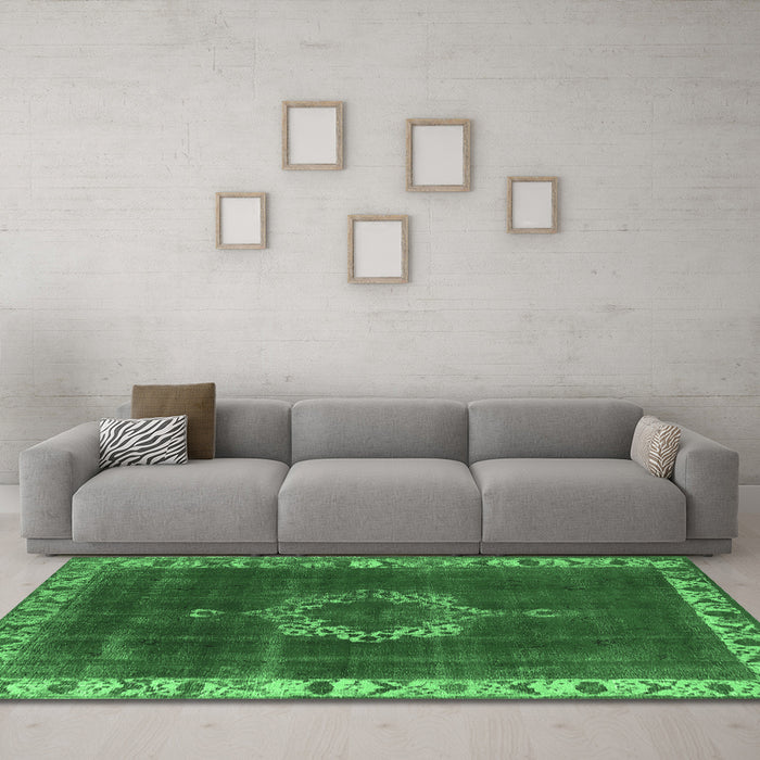 Machine Washable Oriental Emerald Green Industrial Area Rugs in a Living Room,, wshurb543emgrn