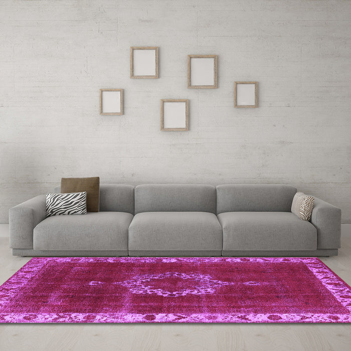 Machine Washable Oriental Purple Industrial Area Rugs in a Living Room, wshurb543pur