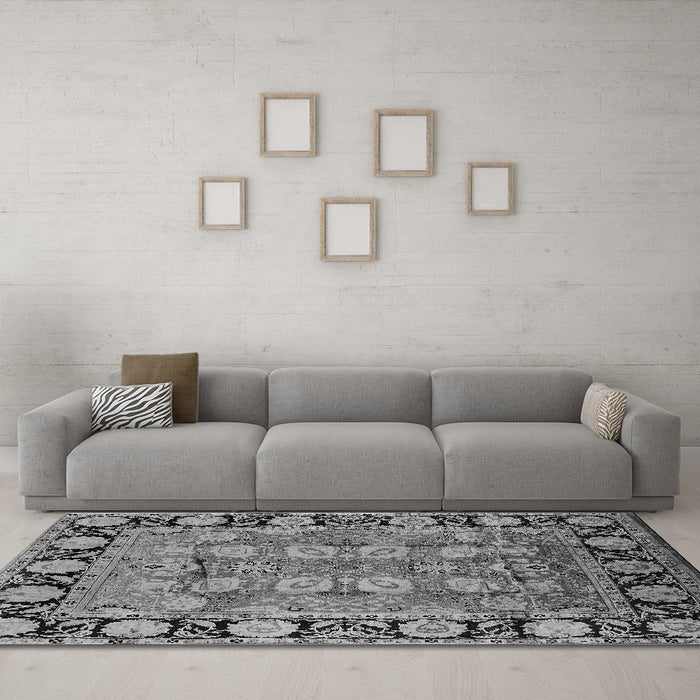 Machine Washable Oriental Gray Industrial Rug in a Living Room,, wshurb547gry