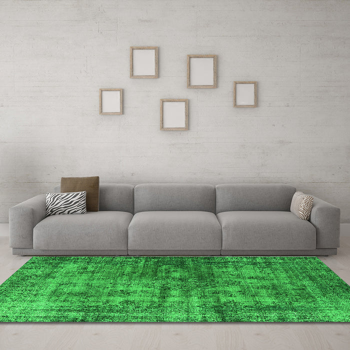 Machine Washable Oriental Green Industrial Area Rugs in a Living Room,, wshurb550grn