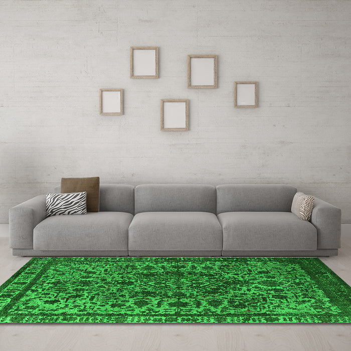 Machine Washable Oriental Green Industrial Area Rugs in a Living Room,, wshurb553grn