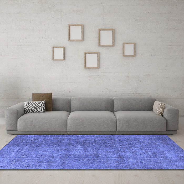 Machine Washable Oriental Blue Industrial Rug in a Living Room, wshurb554blu