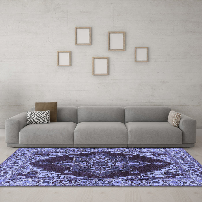 Machine Washable Oriental Blue Industrial Rug in a Living Room, wshurb555blu