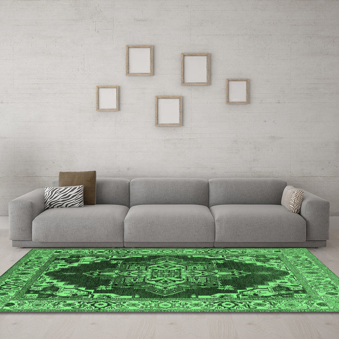 Machine Washable Oriental Emerald Green Industrial Area Rugs in a Living Room,, wshurb556emgrn
