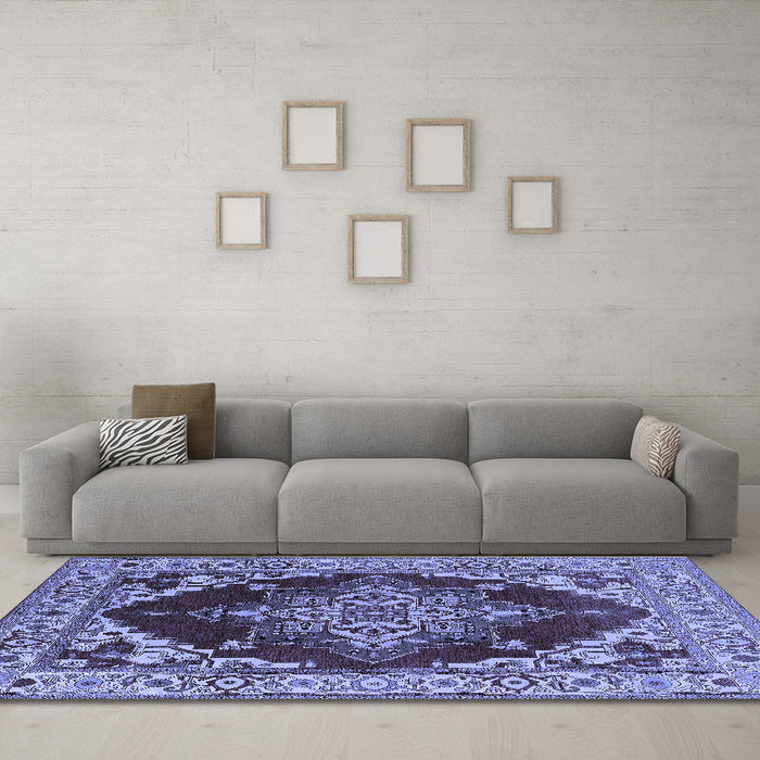 Machine Washable Oriental Blue Industrial Rug in a Living Room, wshurb556blu