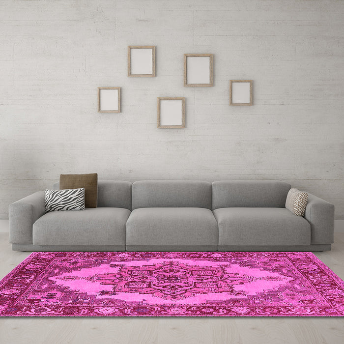 Machine Washable Oriental Pink Industrial Rug in a Living Room, wshurb557pnk