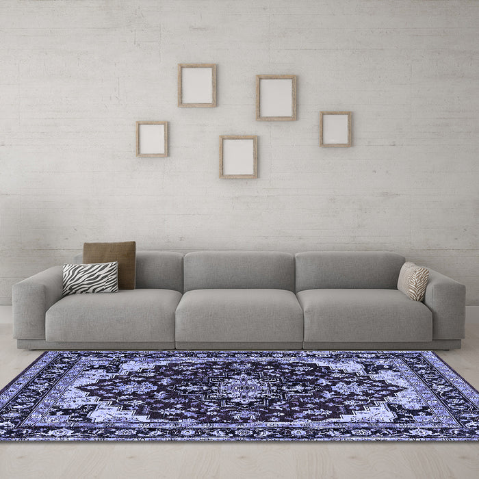 Machine Washable Oriental Blue Industrial Rug in a Living Room, wshurb558blu
