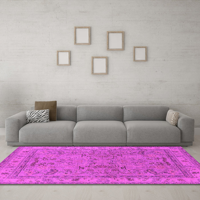 Machine Washable Oriental Pink Industrial Rug in a Living Room, wshurb559pnk