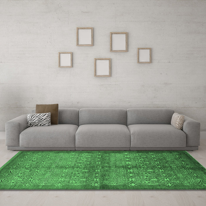 Machine Washable Oriental Emerald Green Industrial Area Rugs in a Living Room,, wshurb561emgrn