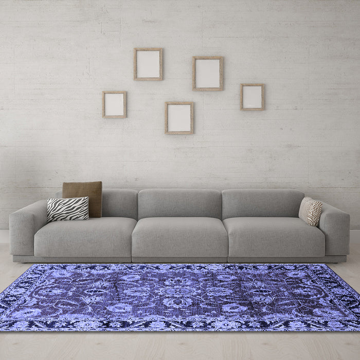 Machine Washable Oriental Blue Industrial Rug in a Living Room, wshurb565blu