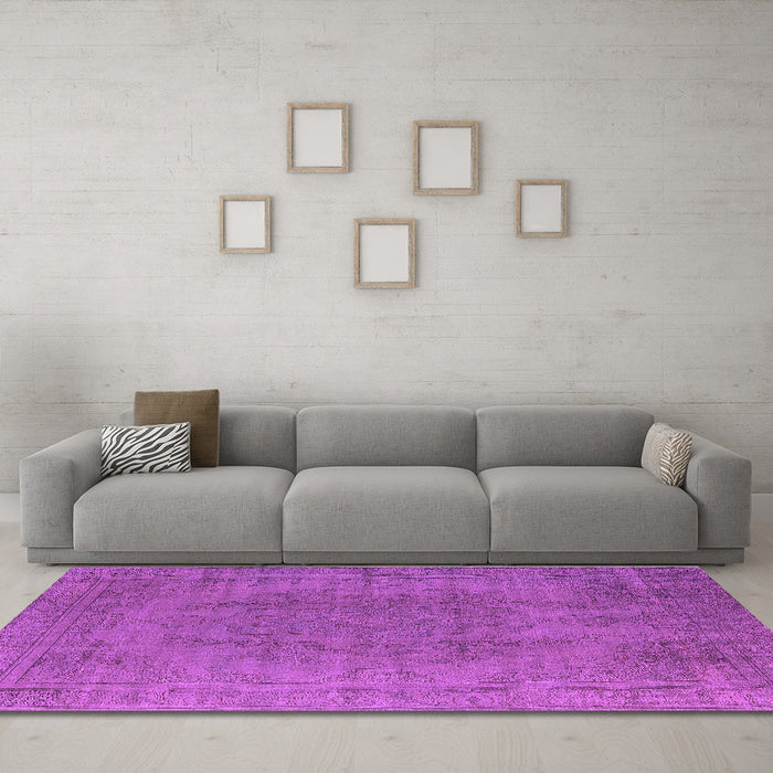 Machine Washable Oriental Purple Industrial Area Rugs in a Living Room, wshurb567pur
