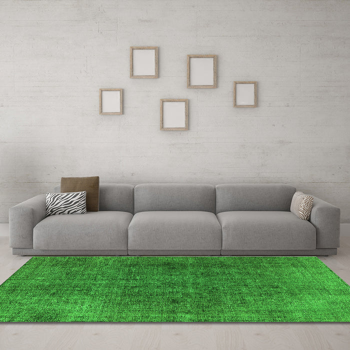 Machine Washable Oriental Green Industrial Area Rugs in a Living Room,, wshurb569grn