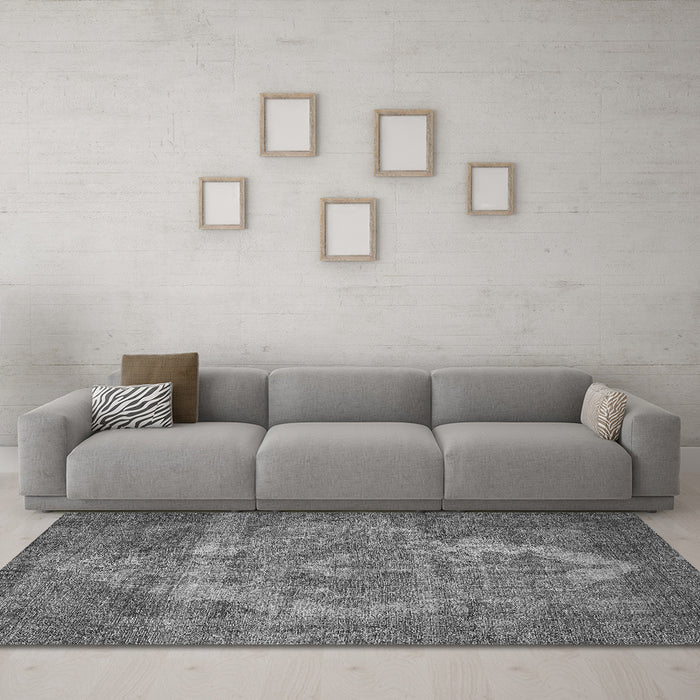 Machine Washable Oriental Gray Industrial Rug in a Living Room,, wshurb571gry