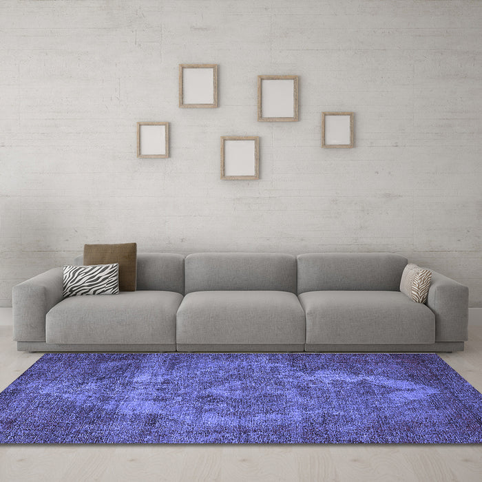 Machine Washable Oriental Blue Industrial Rug in a Living Room, wshurb571blu