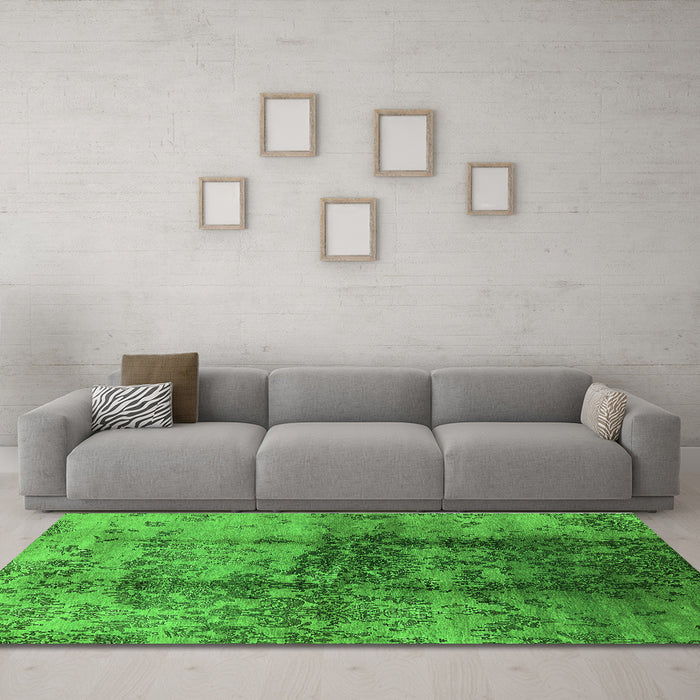 Machine Washable Oriental Green Industrial Area Rugs in a Living Room,, wshurb578grn