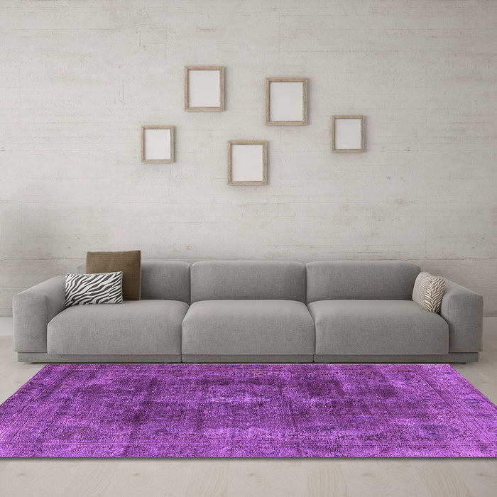 Machine Washable Oriental Purple Industrial Area Rugs in a Living Room, wshurb580pur