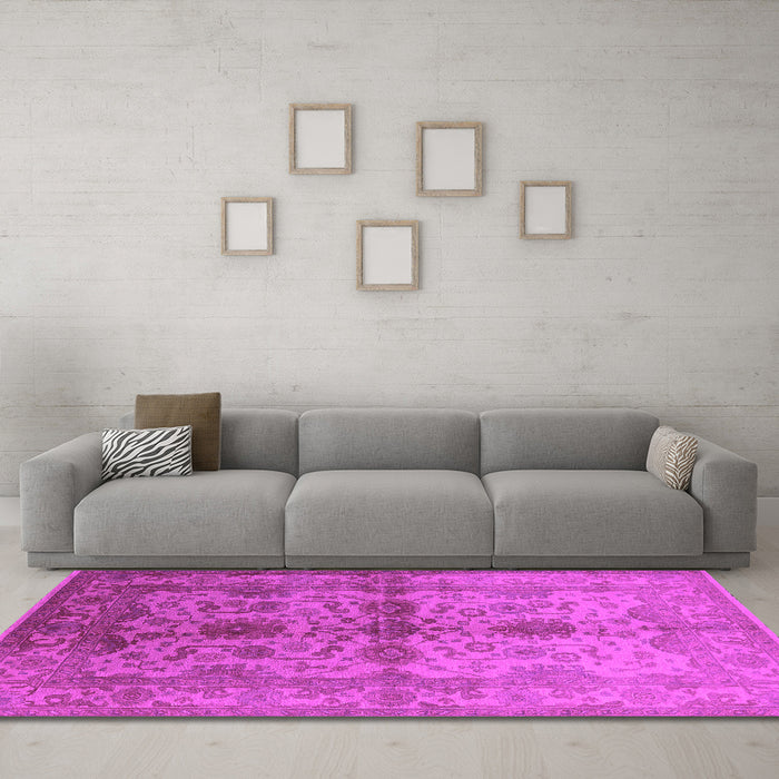 Machine Washable Oriental Pink Industrial Rug in a Living Room, wshurb585pnk