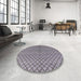 Round Machine Washable Industrial Modern Cloudy Gray Rug in a Office, wshurb589
