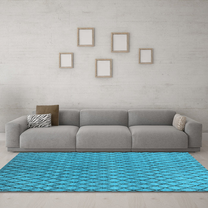 Machine Washable Oriental Light Blue Industrial Rug in a Living Room, wshurb589lblu