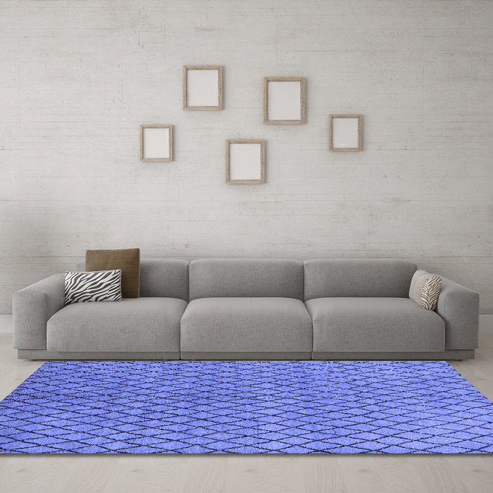 Machine Washable Oriental Blue Industrial Rug in a Living Room, wshurb589blu