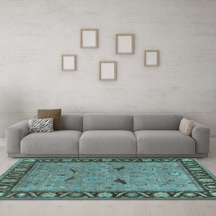 Machine Washable Oriental Light Blue Industrial Rug in a Living Room, wshurb590lblu