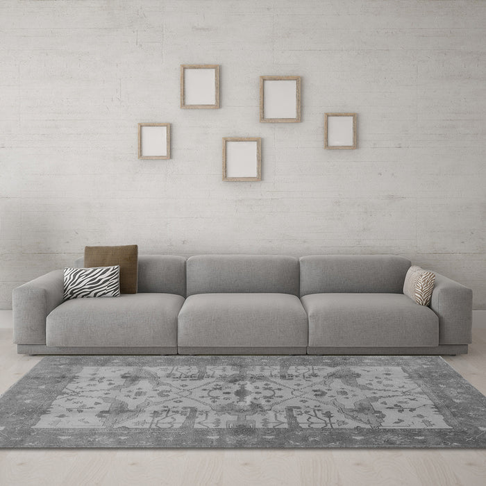 Machine Washable Oriental Gray Industrial Rug in a Living Room,, wshurb593gry