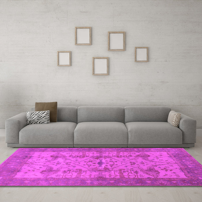 Machine Washable Oriental Pink Industrial Rug in a Living Room, wshurb593pnk