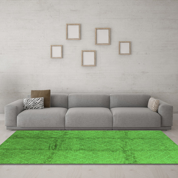 Machine Washable Solid Green Modern Area Rugs in a Living Room,, wshurb598grn