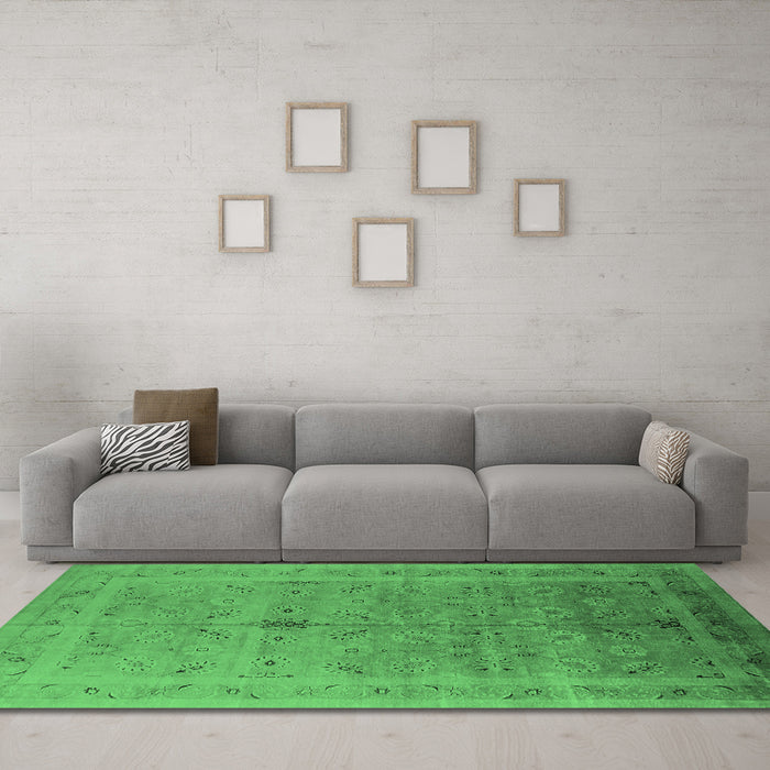Machine Washable Oriental Emerald Green Industrial Area Rugs in a Living Room,, wshurb603emgrn