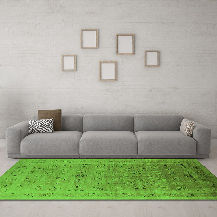 Machine Washable Oriental Green Industrial Area Rugs in a Living Room,, wshurb603grn