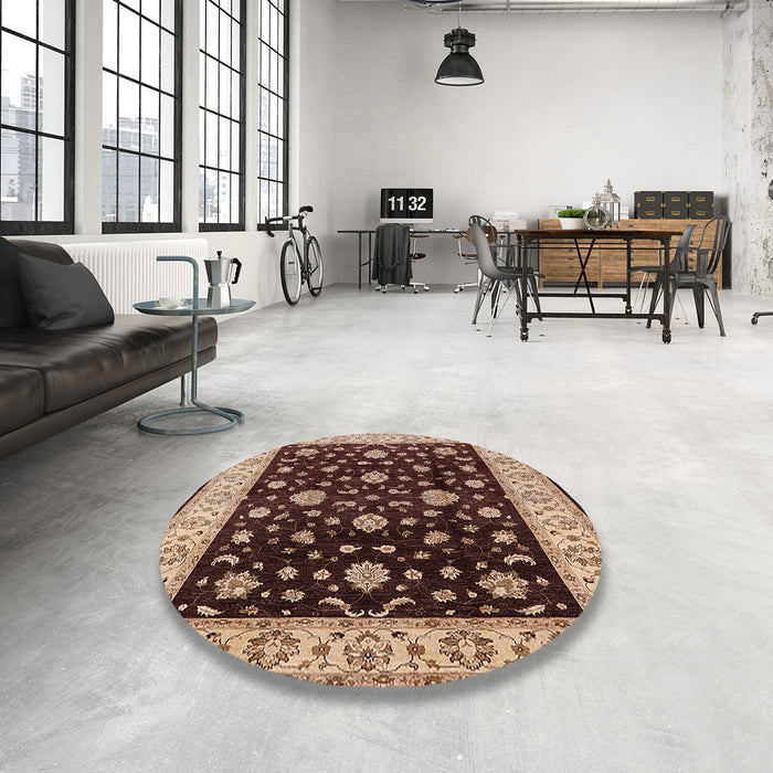 Round Mid-Century Modern Red Oriental Rug in a Office, urb605