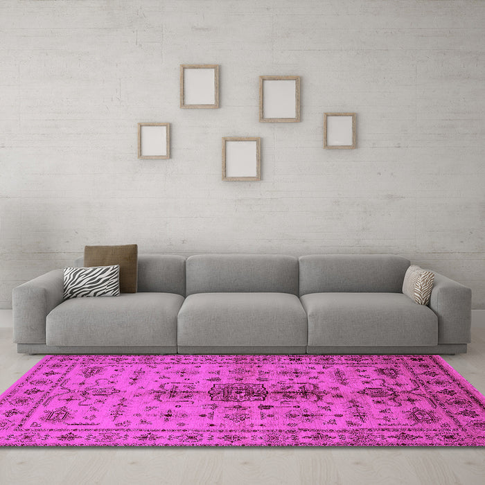 Machine Washable Oriental Pink Traditional Rug in a Living Room, wshurb607pnk