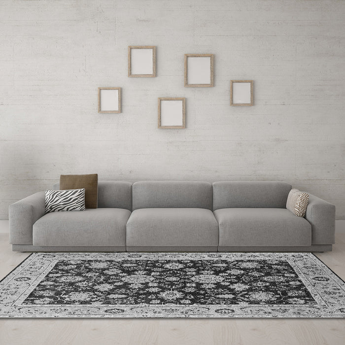 Machine Washable Oriental Gray Traditional Rug in a Living Room,, wshurb608gry