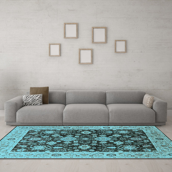 Machine Washable Oriental Light Blue Traditional Rug in a Living Room, wshurb608lblu
