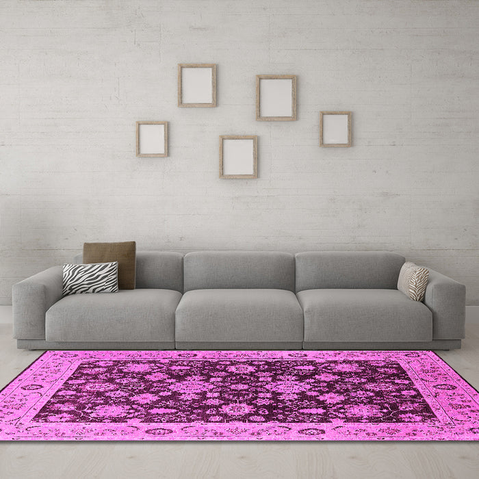 Machine Washable Oriental Pink Traditional Rug in a Living Room, wshurb608pnk