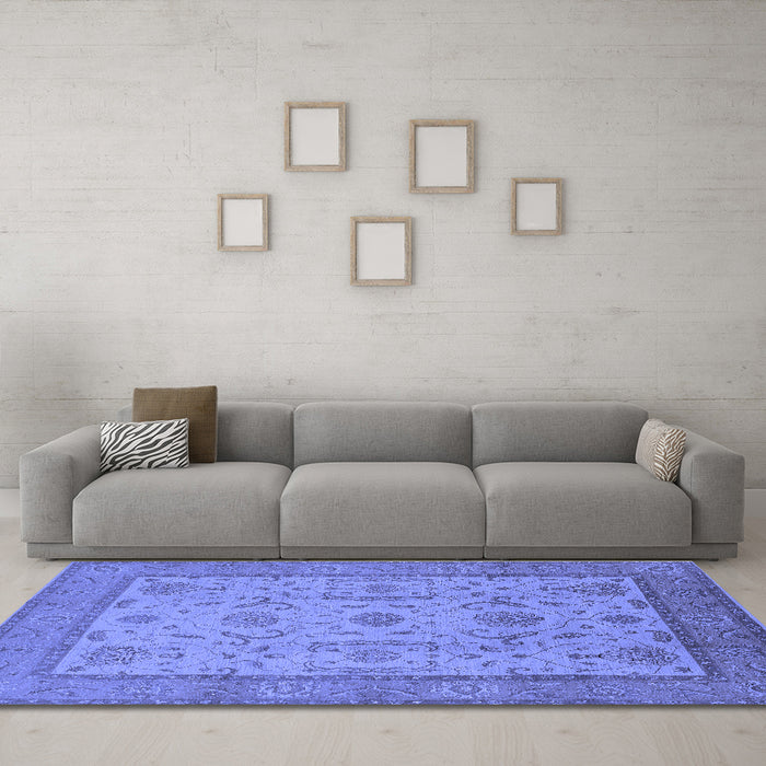 Machine Washable Oriental Blue Traditional Rug in a Living Room, wshurb609blu